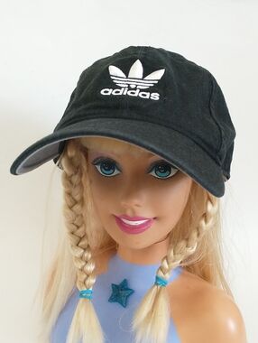 Adidas Black & White Women's Baseball Cap with Trefoil. SIZE ONE SIZE